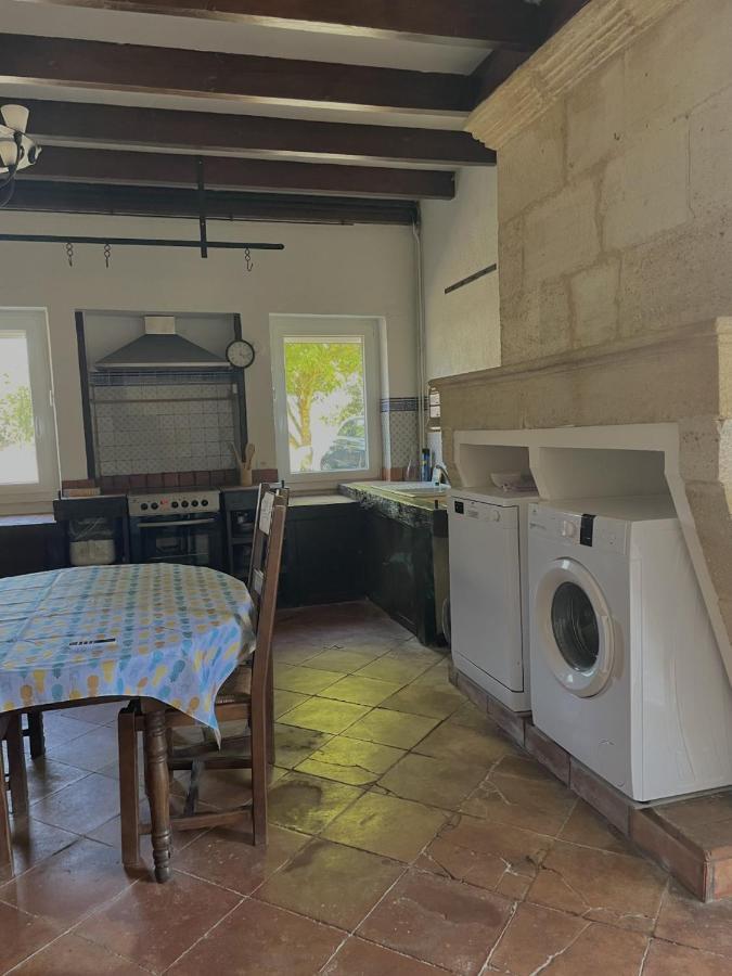 Maisonfamiliale Pugnac Exteriér fotografie